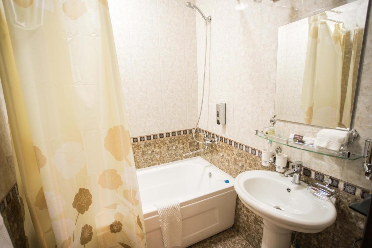 Caravan Castle Boutique Hotel بخارى المظهر الخارجي الصورة